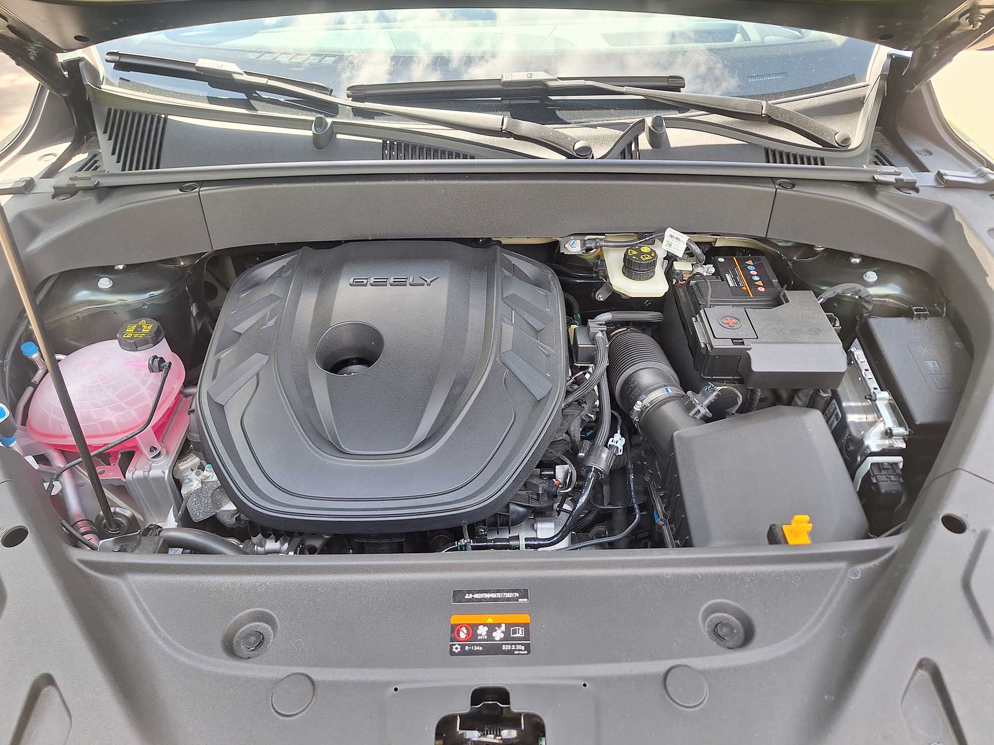 Geely Atlas: вторая версия зеленого Титана