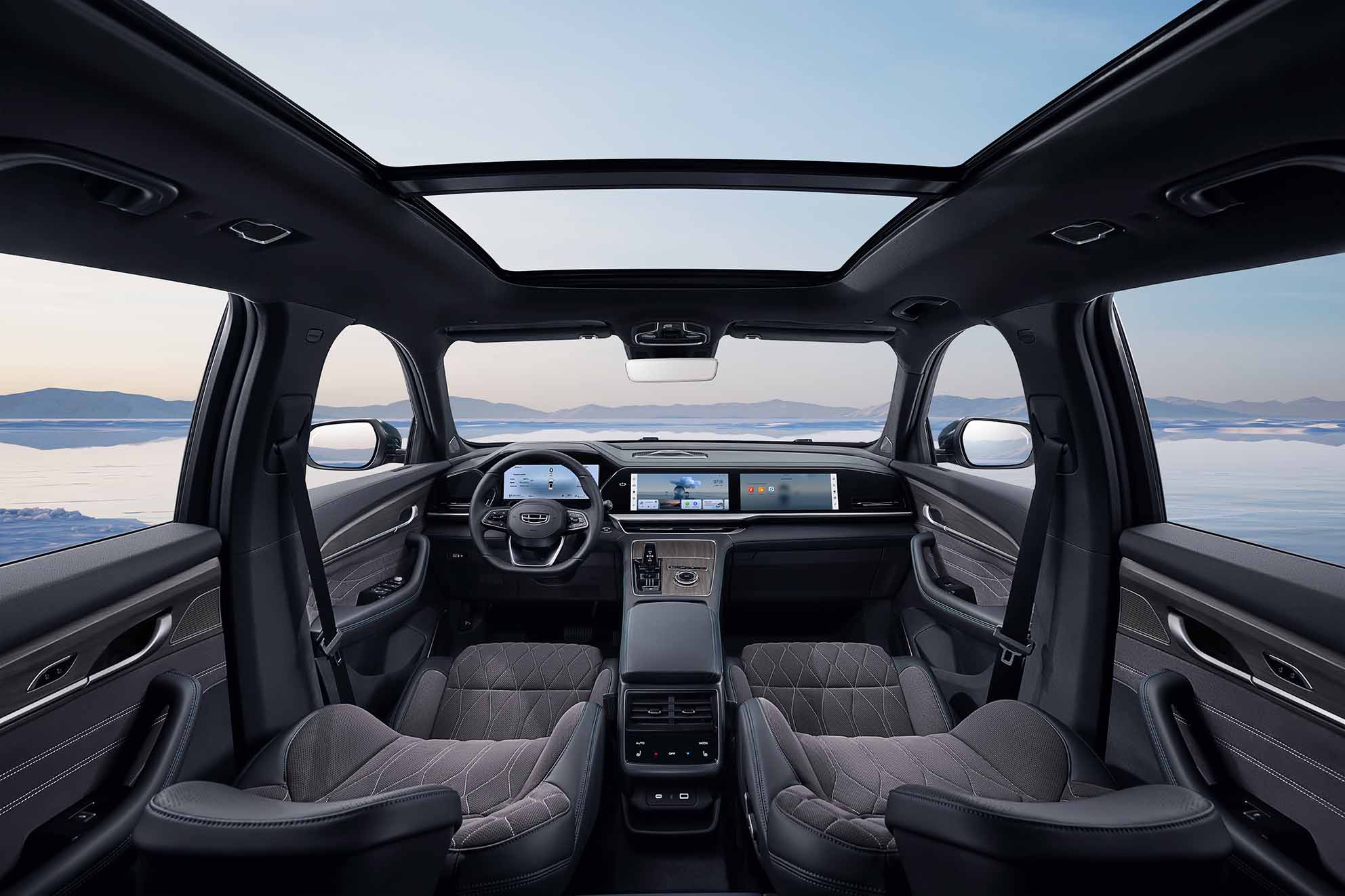 Объявлены цены на новую комплектацию Geely Monjaro