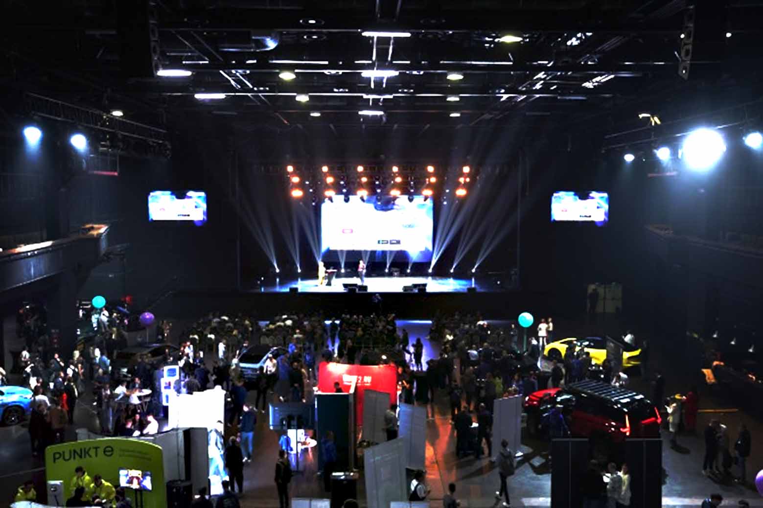 Стали известны ключевые темы форума автобизнеса CarX 2026