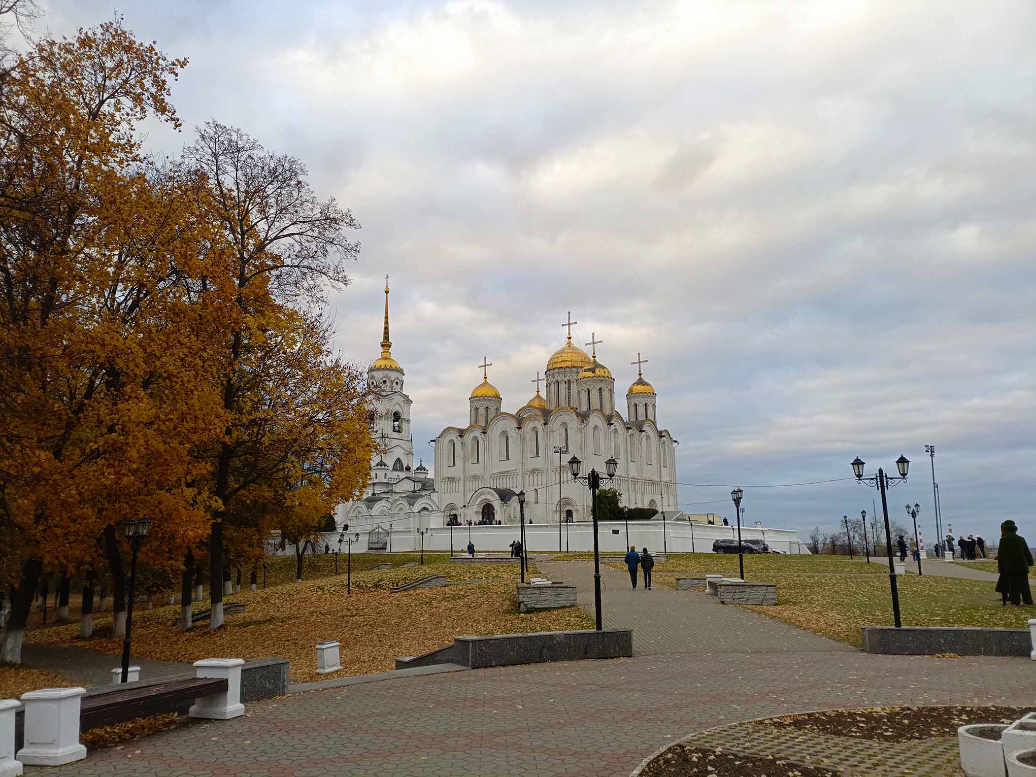 В &laquo;золото&raquo; по Золотому